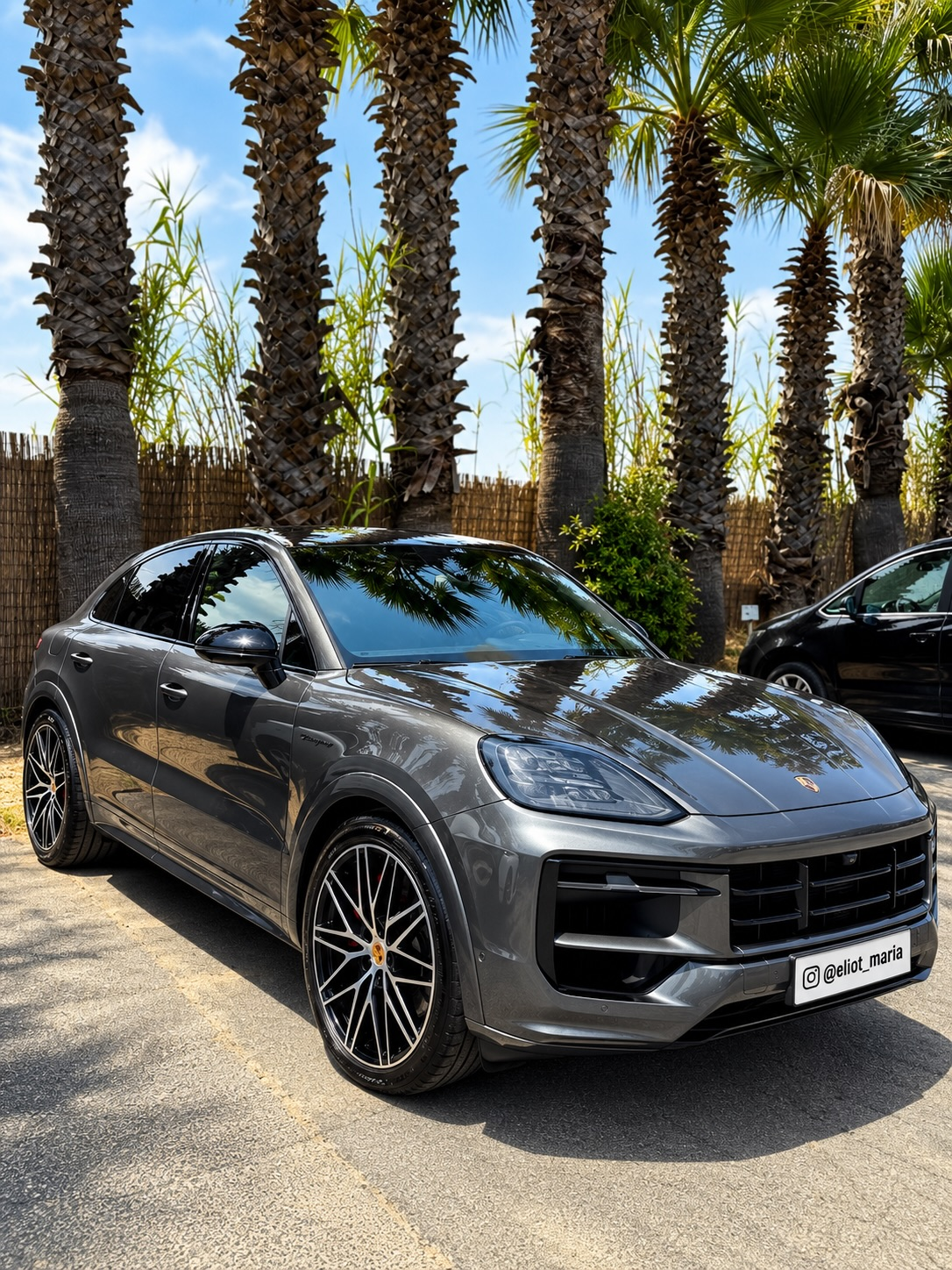 Porsche Cayenne Coupé — Extérieur sans eau — à domicile par Golfe Auto Clean