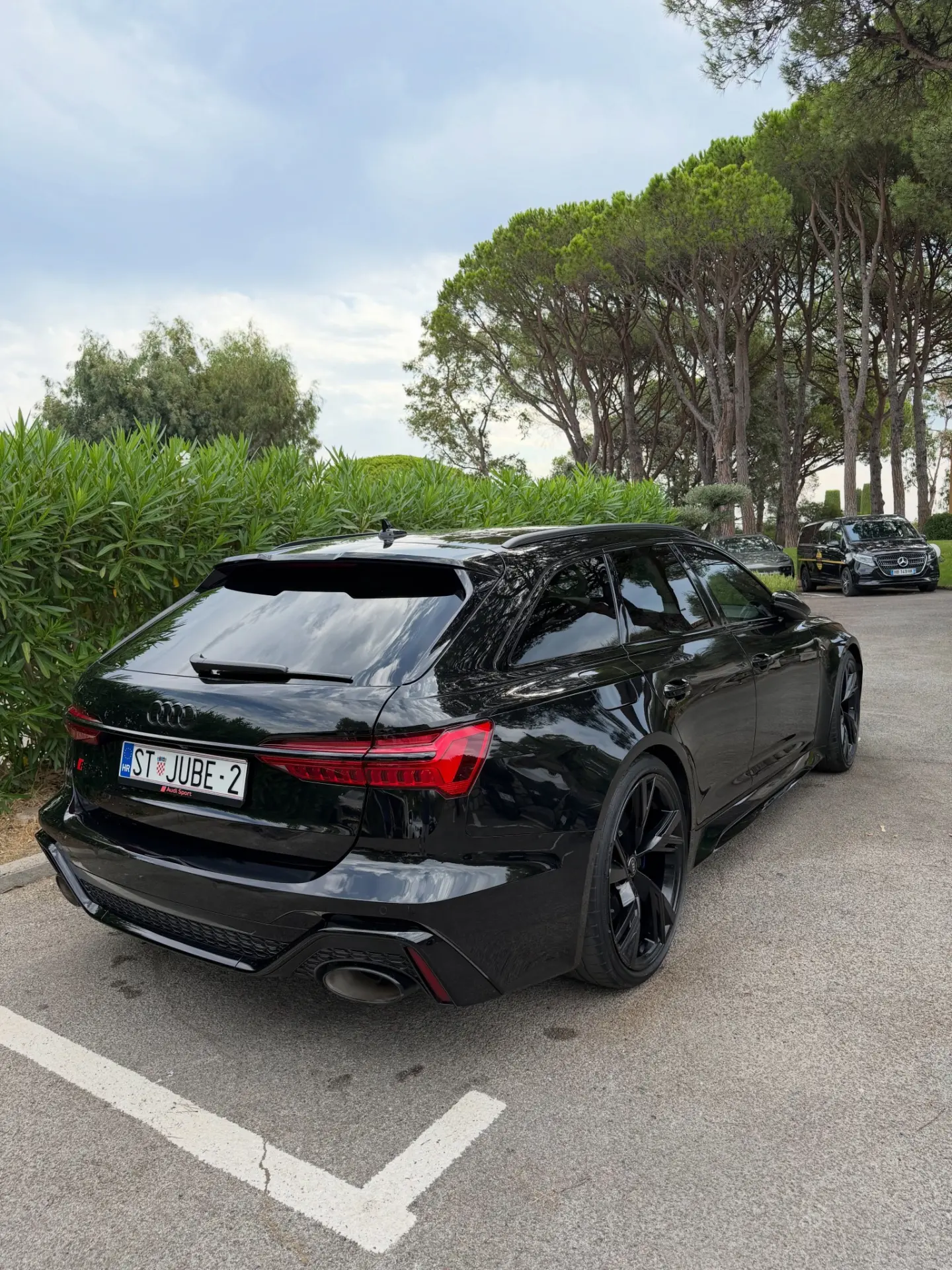 Audi RS6 Avant — Finition brillance profonde par Golfe Auto Clean